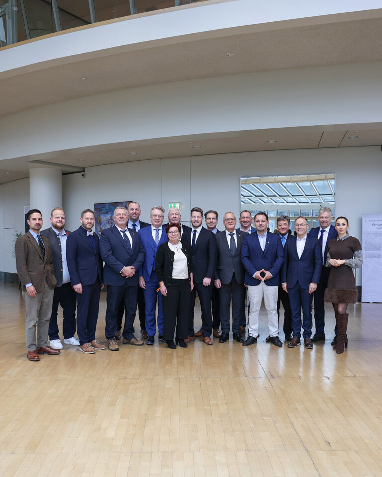 Start 5 NW FR LT 10643349096 01